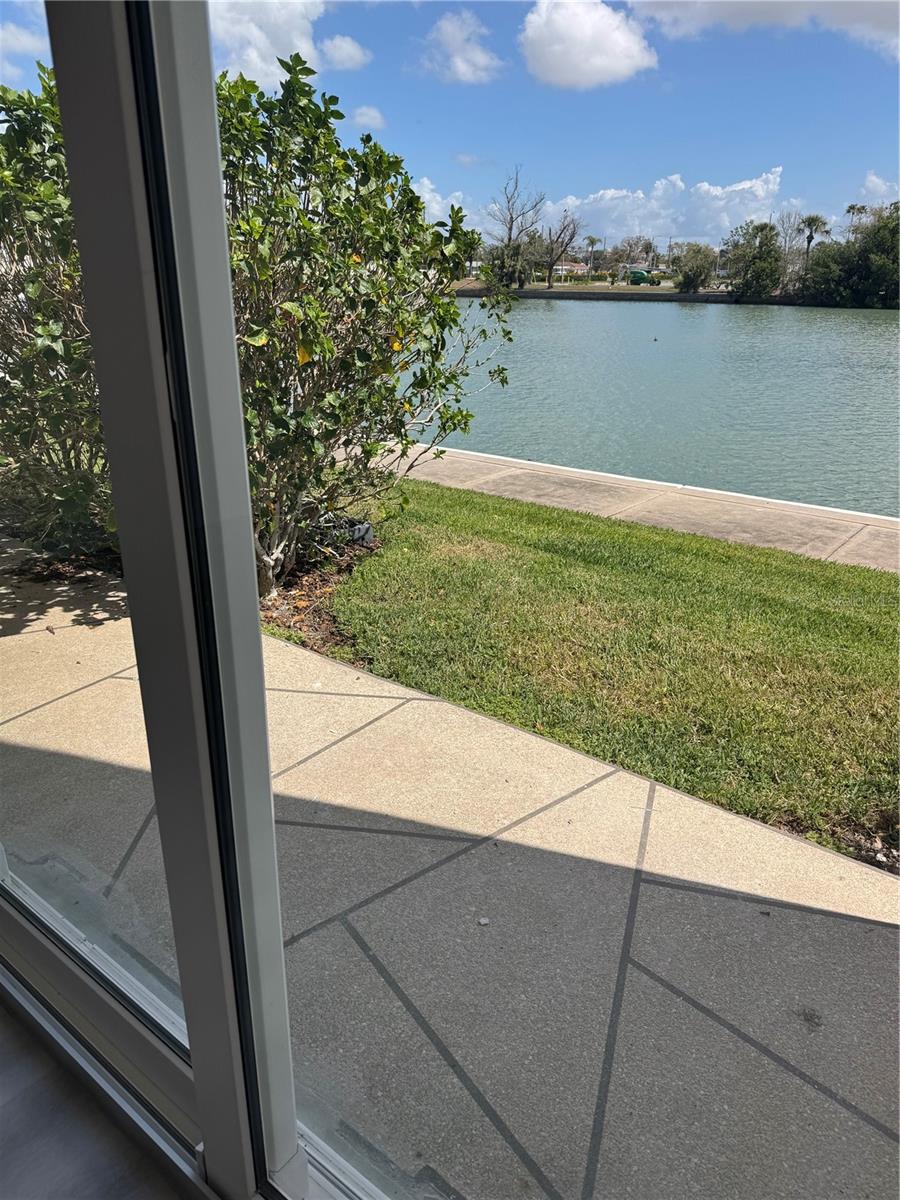 7425 Bay Island Dr #103, South Pasadena, FL 33707 photo