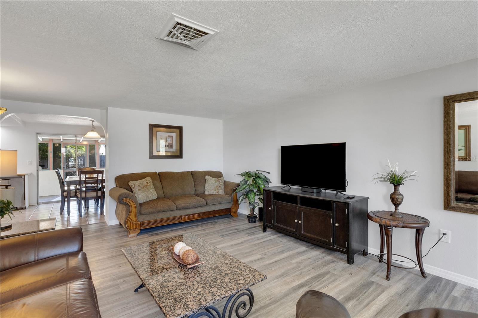 979 Kimball Rd, Venice, FL 34293 photo