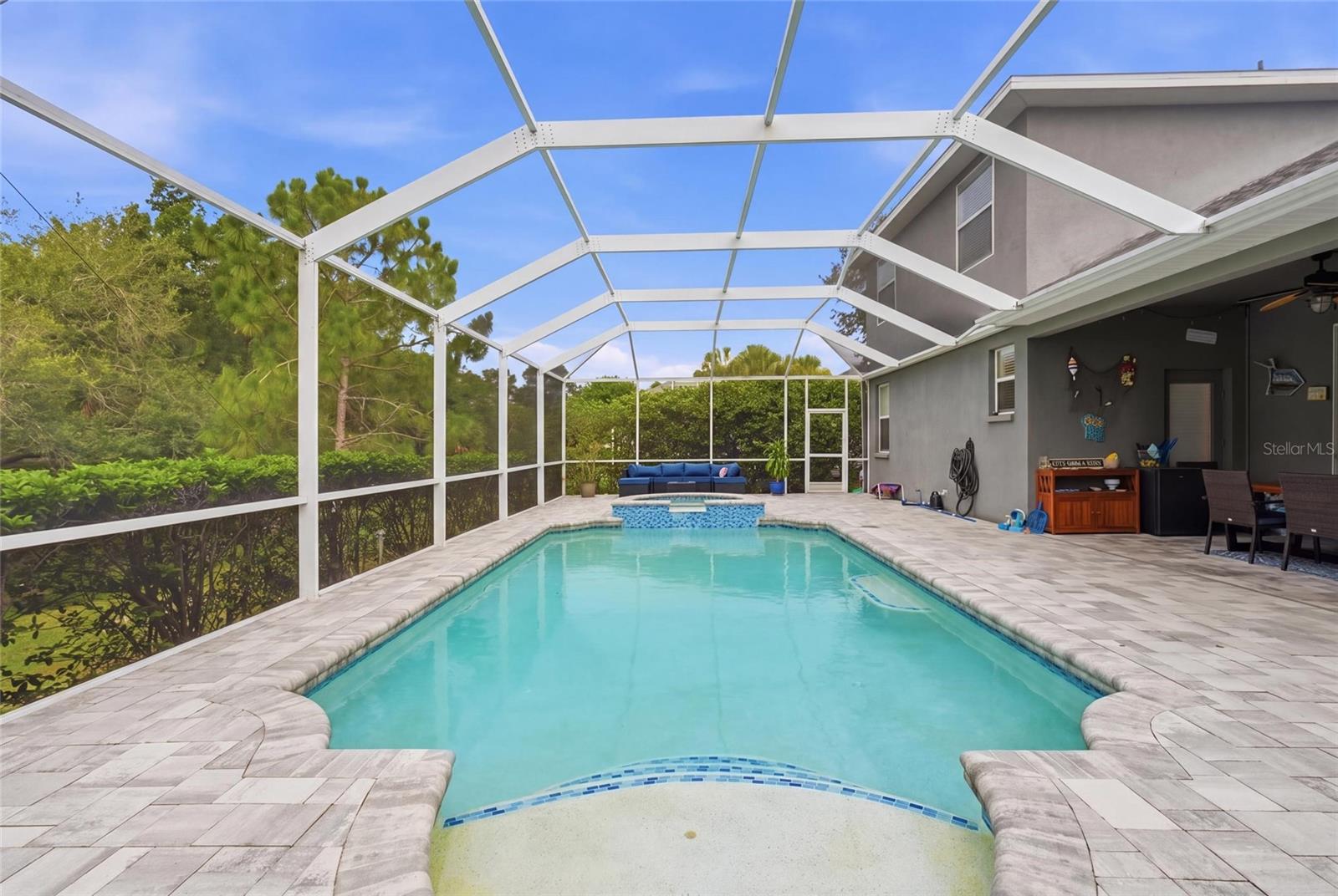 835 Cedarcrest Ct, Sarasota, FL 34232 photo