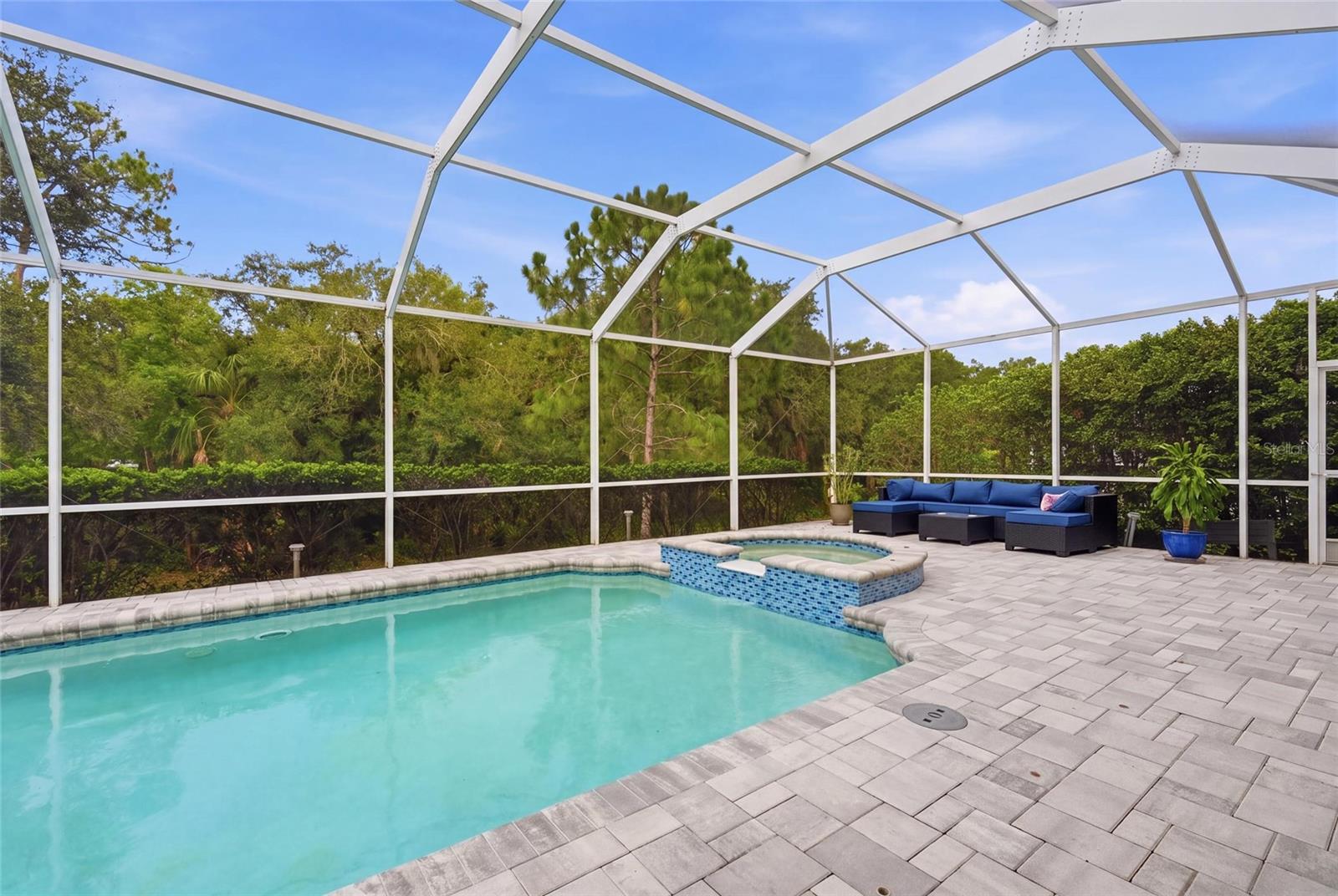 835 Cedarcrest Ct, Sarasota, FL 34232 photo
