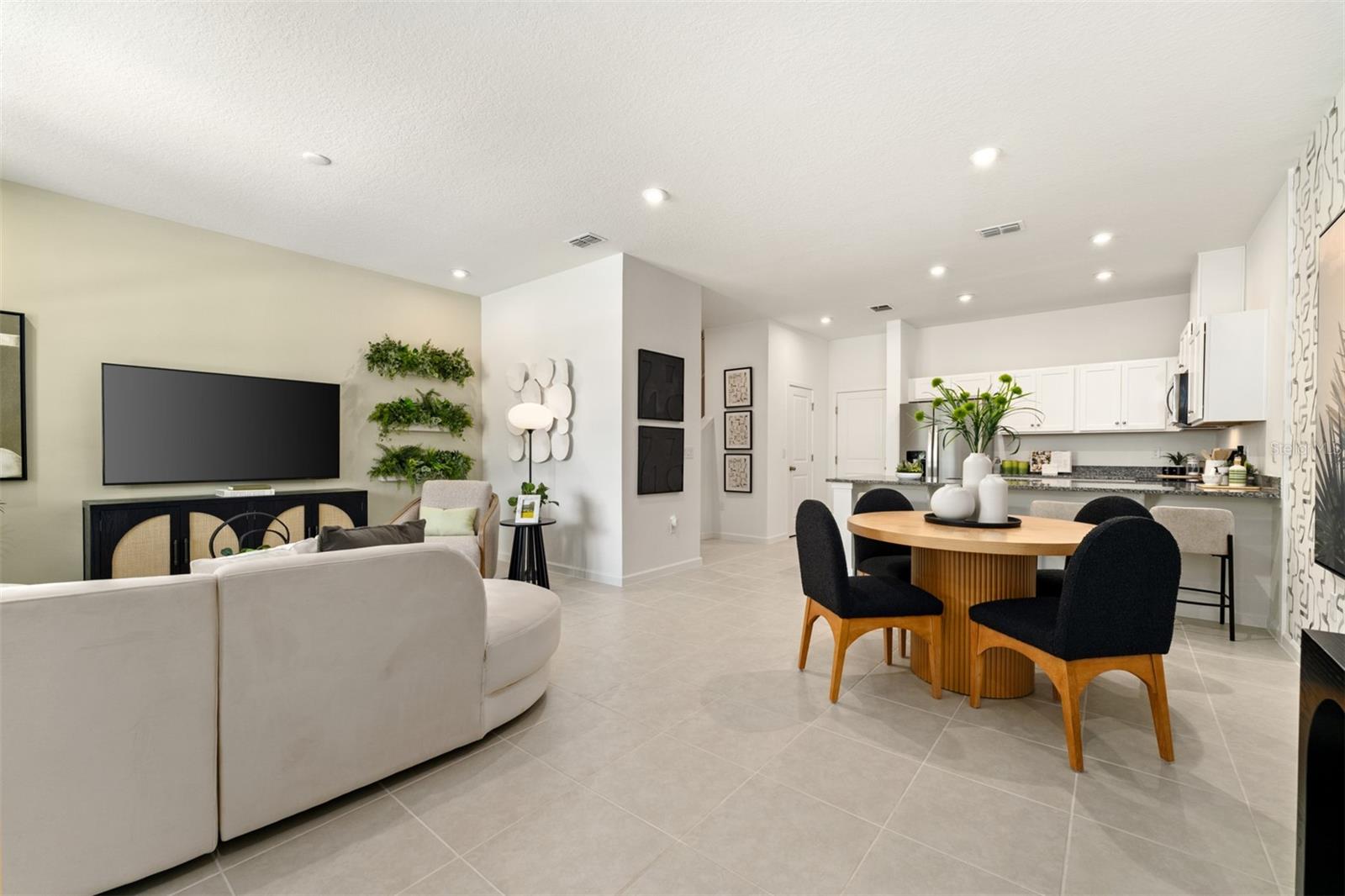 2836 Camellia Flower St, Apopka, FL 32703 photo