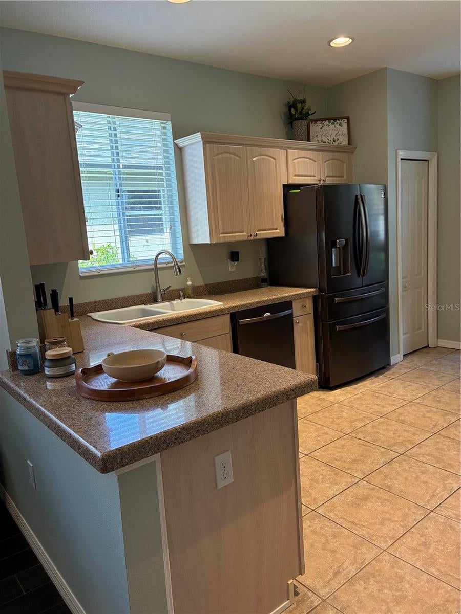 8872 Founders Cir, Palmetto, FL 34221 photo