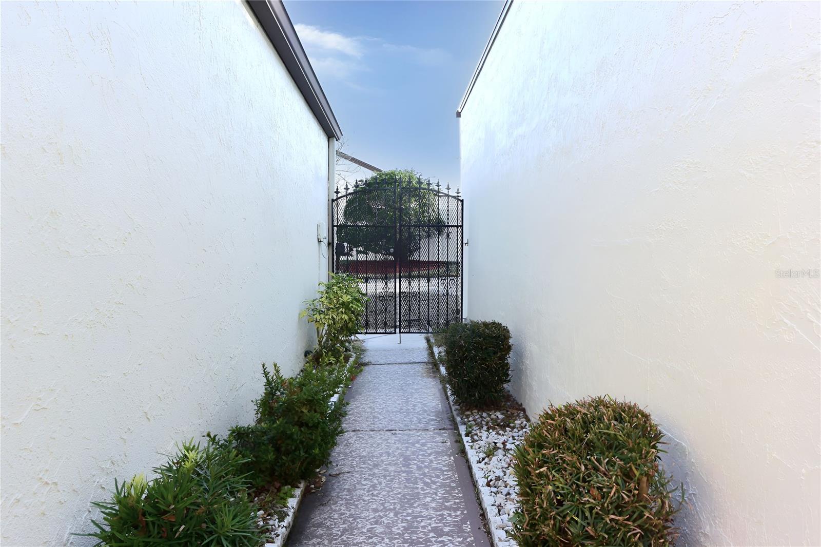 5645 Hamilton Harbor Dr, New Port Richey, FL 34652 photo