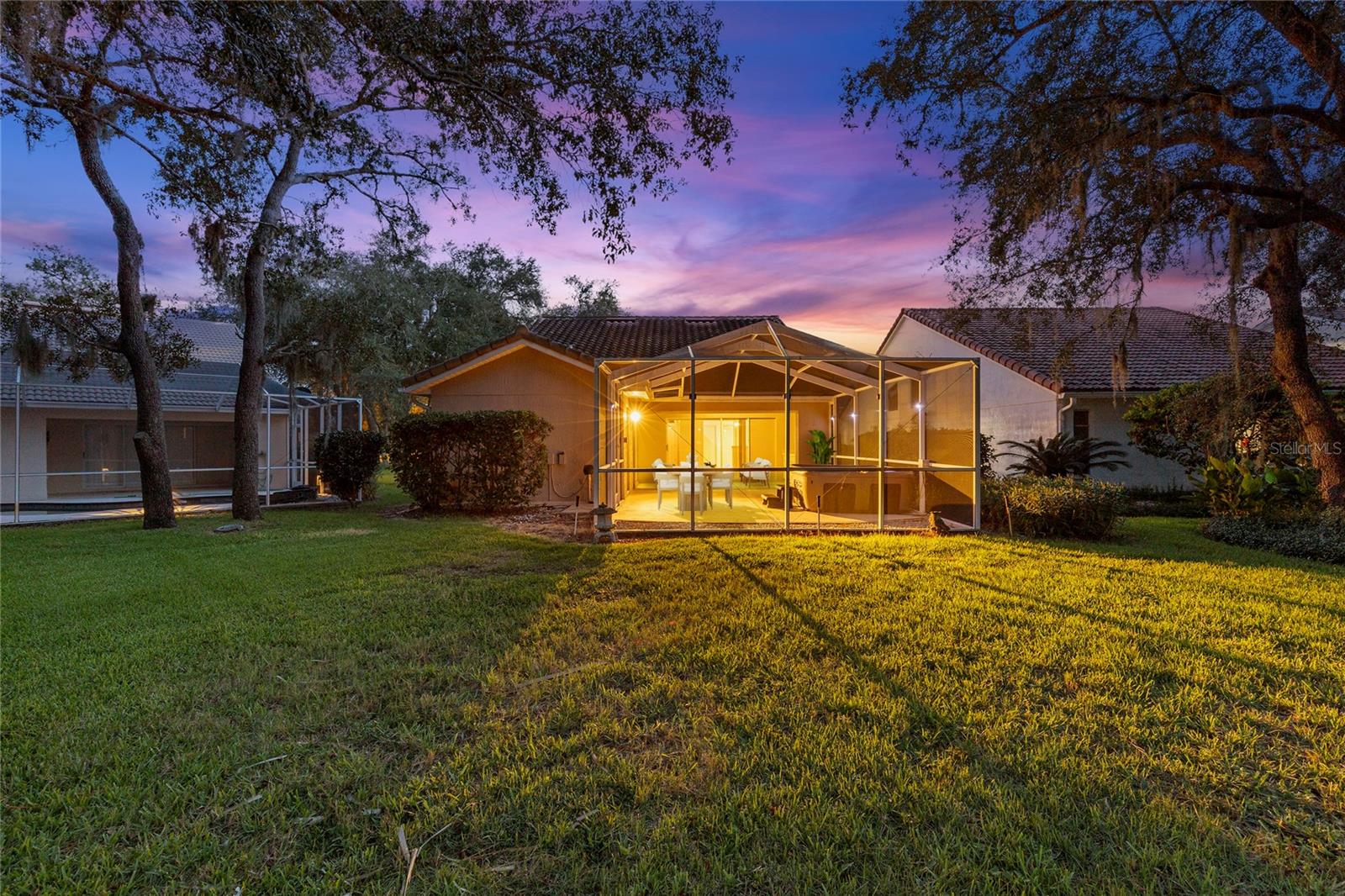9387 French Quarters Cir, Weeki Wachee, FL 34613 photo