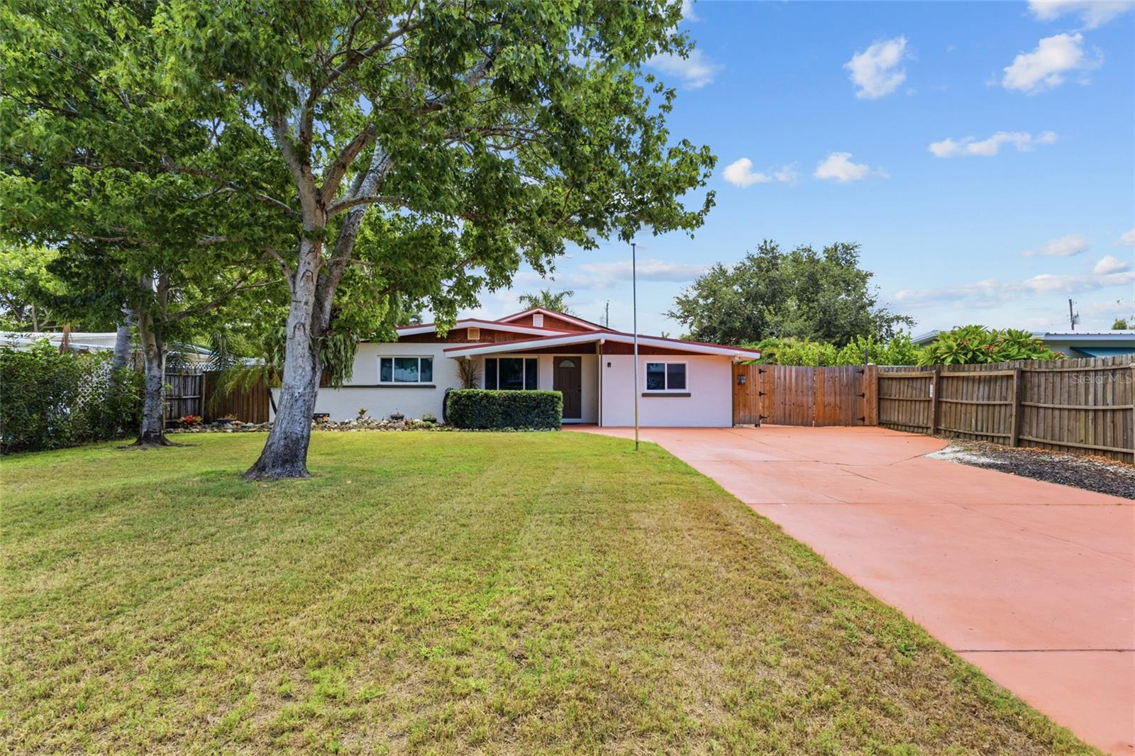 311 62 St, Bradenton, FL 34209