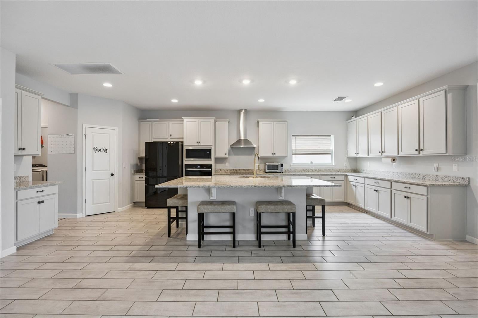 559 Via Bella Ct, Howey In The Hills, FL 34737 photo