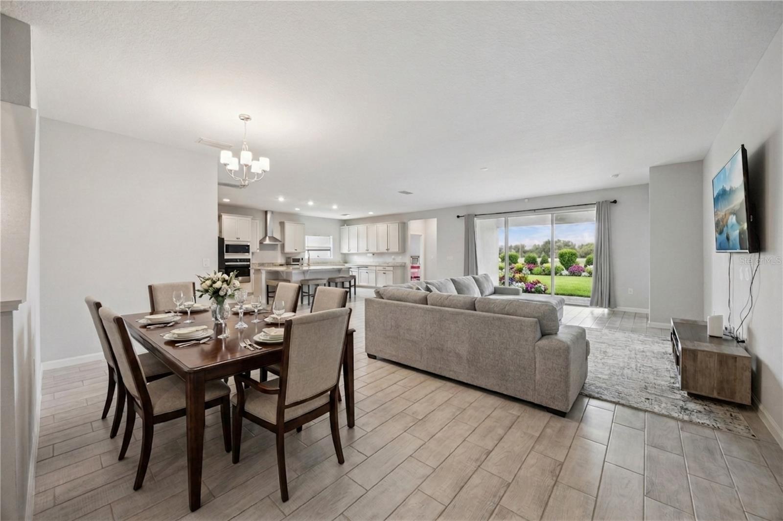559 Via Bella Ct, Howey In The Hills, FL 34737 photo