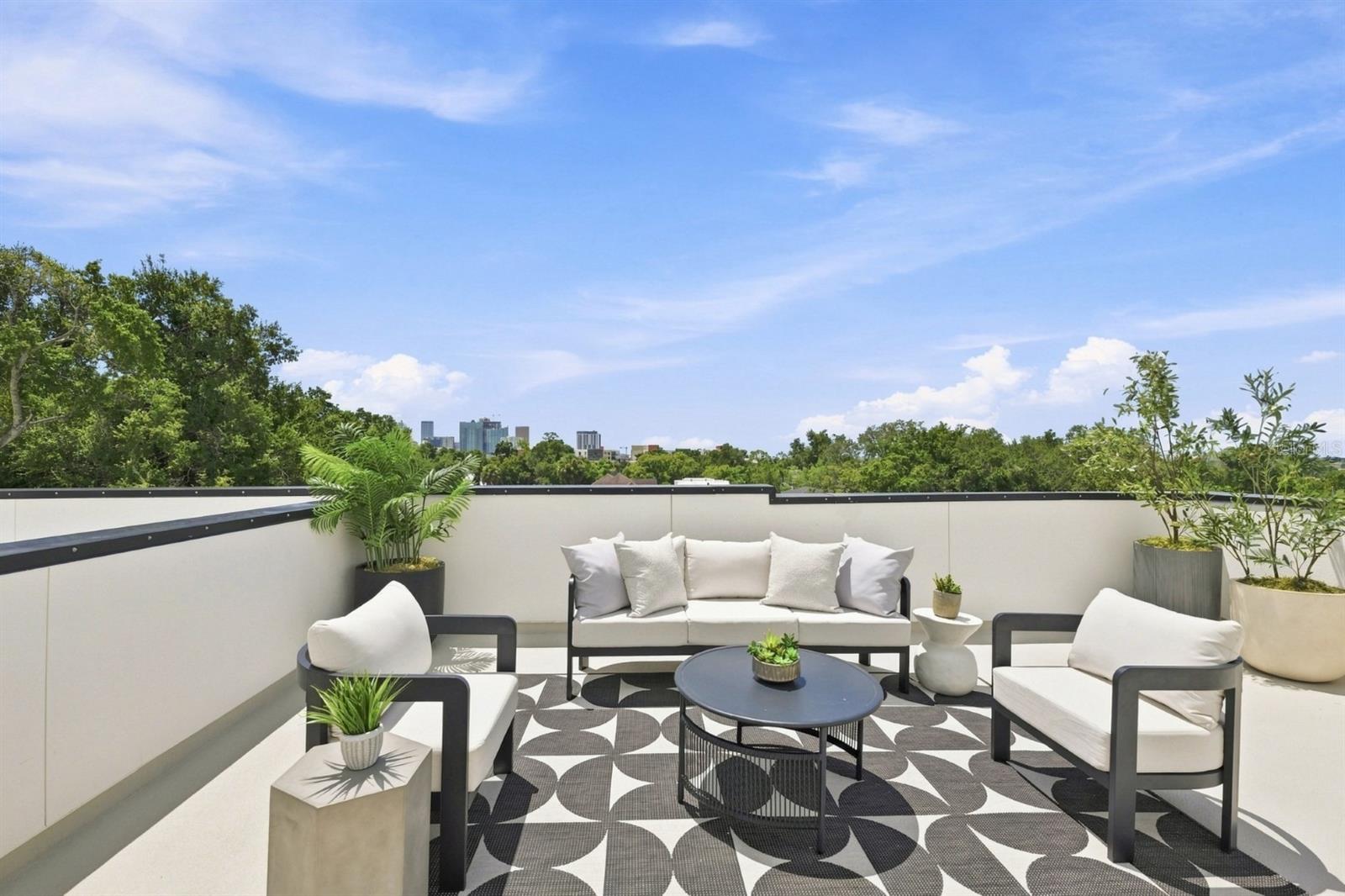 310 W Columbus Dr #4, Tampa, FL 33602 photo