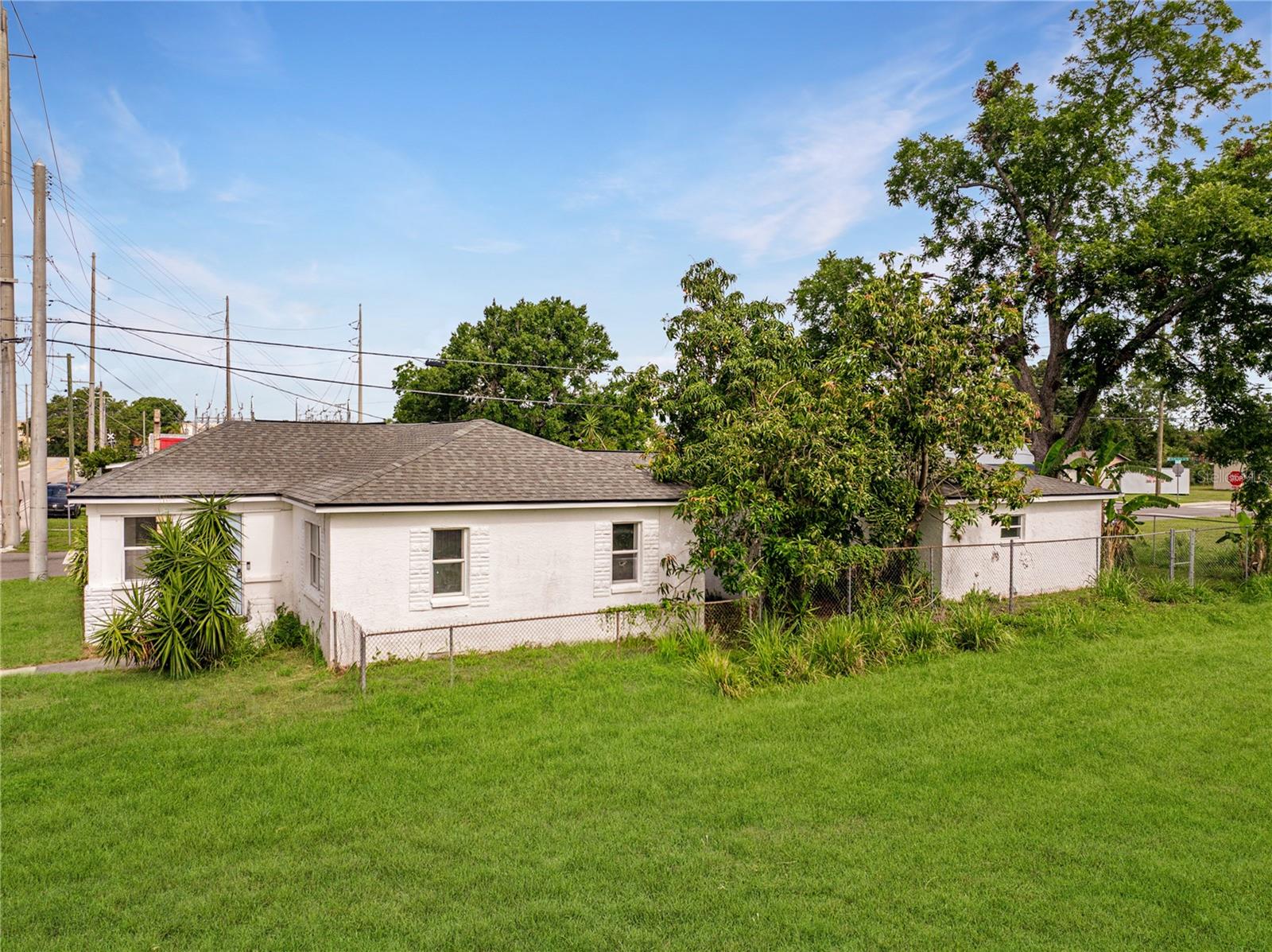 602 Laura St, Plant City, FL 33563