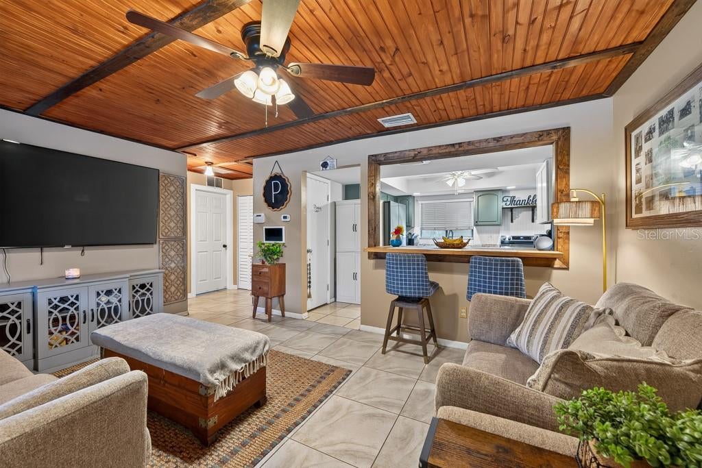10081 60 Ct, Pinellas Park, FL 33782 photo