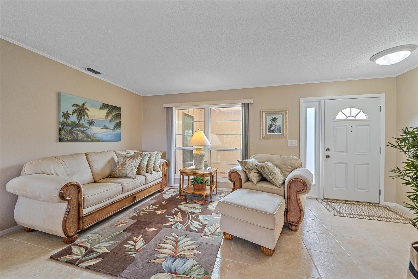 3135 Glen Elyn Boulevard 13, Sarasota, FL 34237 photo