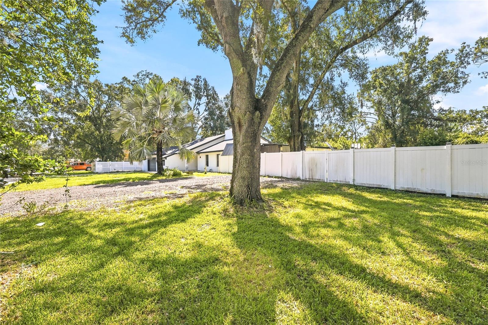 12726 Barrett Dr, Tampa, FL 33624 photo