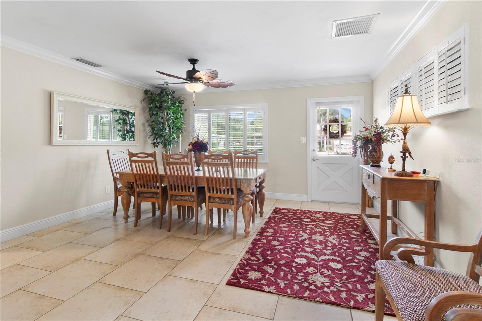 3326 Bougainvillea St, Sarasota, FL 34239 photo