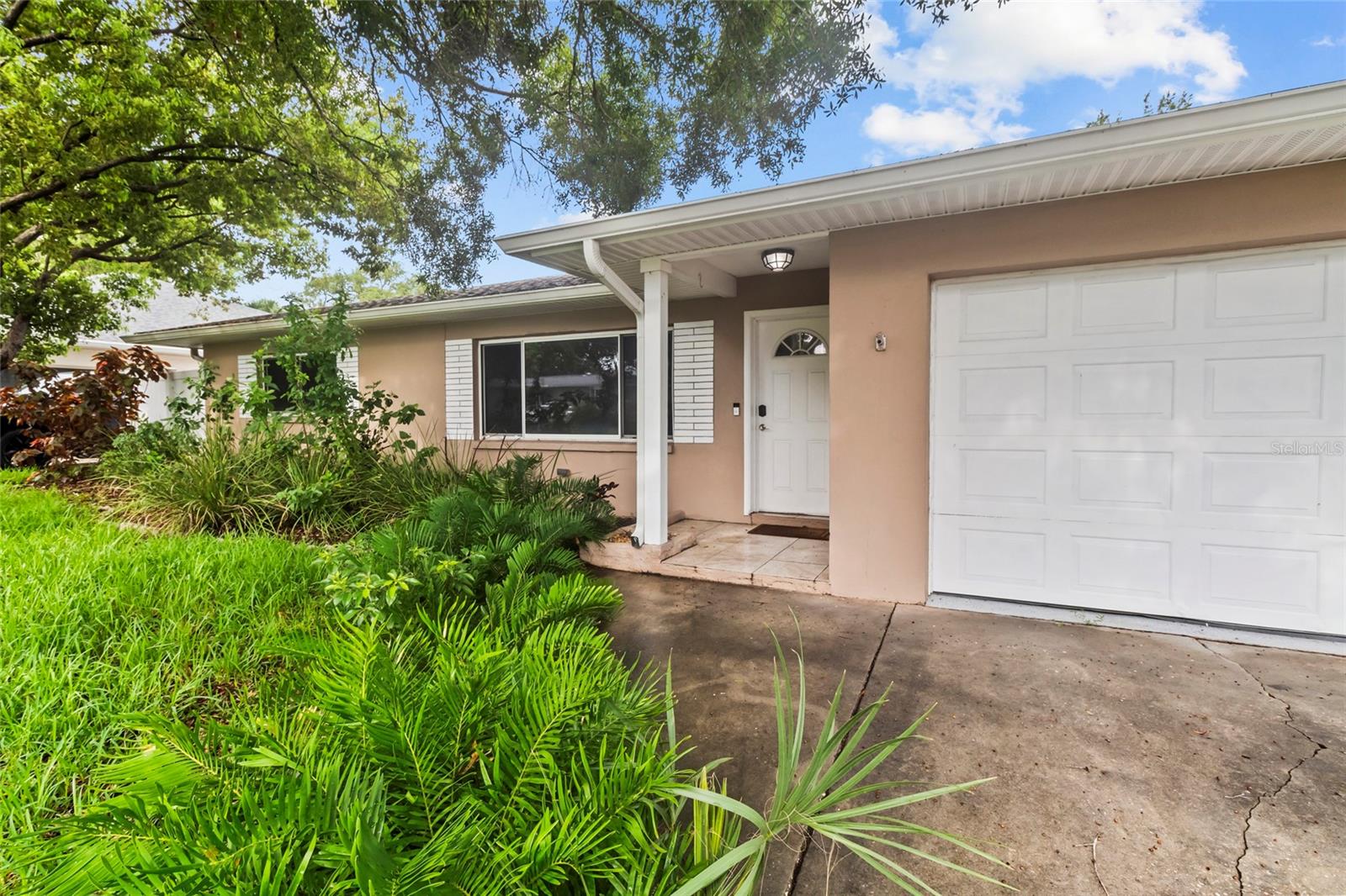 55 Velma Dr, Largo, FL 33770 photo