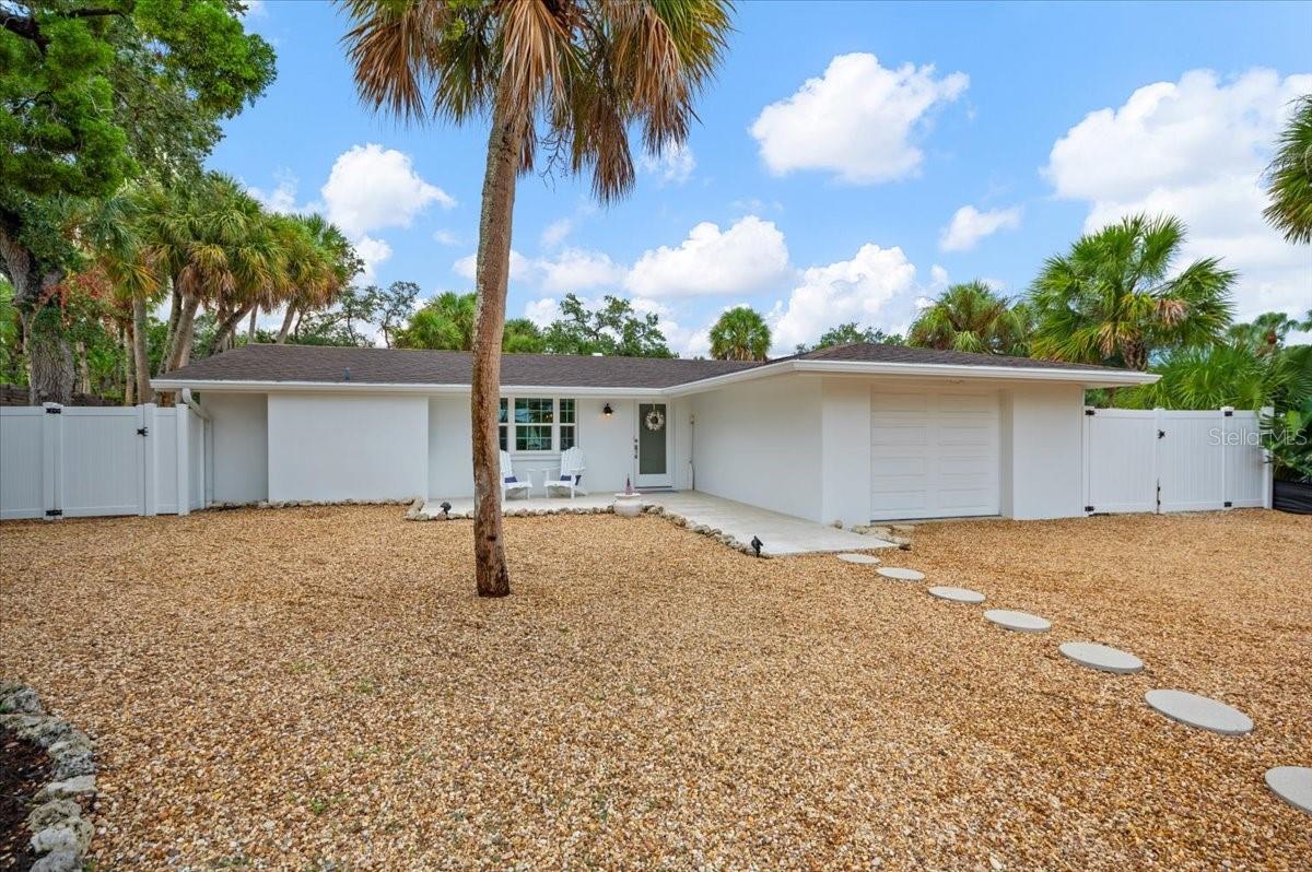 5125 Sandy Beach Ave, Sarasota, FL 34242 photo
