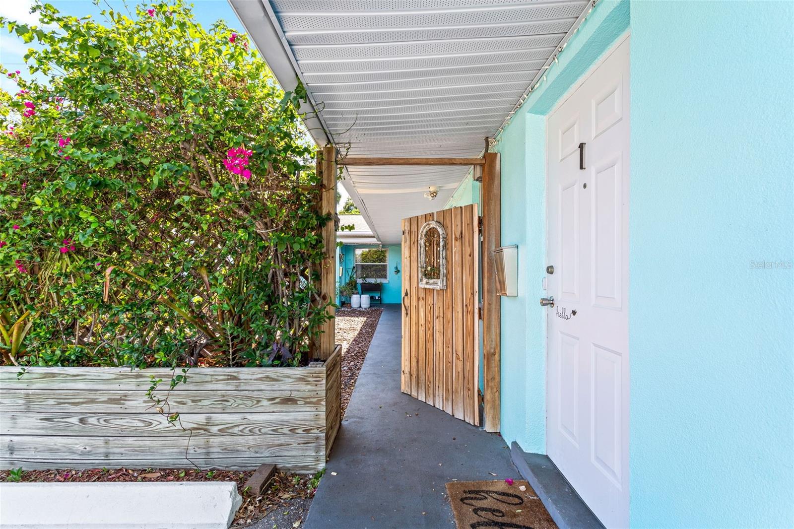 1230 70 St, Saint Petersburg, FL 33710 photo