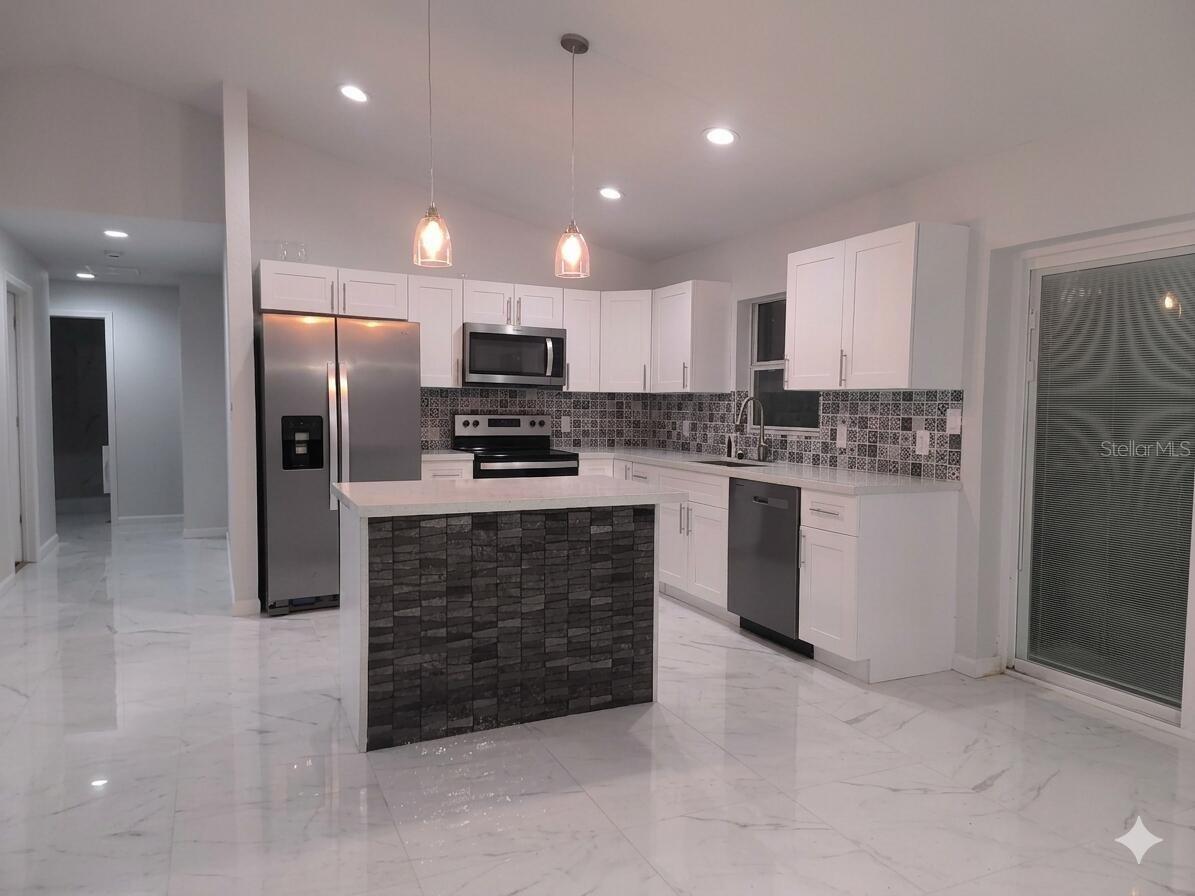 5609 Lakewood Rd, Sebring, FL 33875 photo