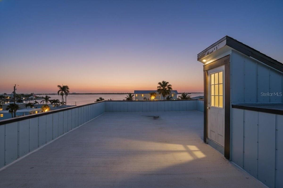 2518 Avenue B, Bradenton Beach, FL 34217 photo