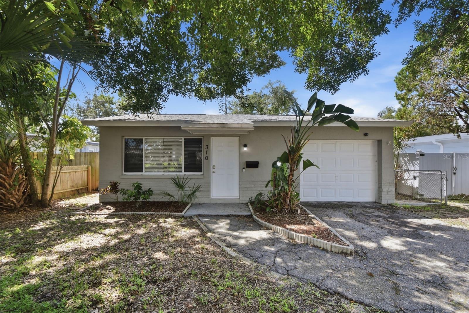 310 93 Ave, Saint Petersburg, FL 33702