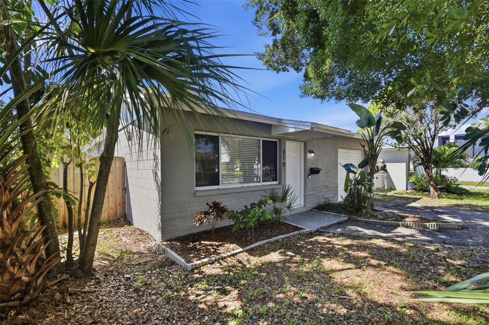 310 93 Ave, Saint Petersburg, FL 33702 photo