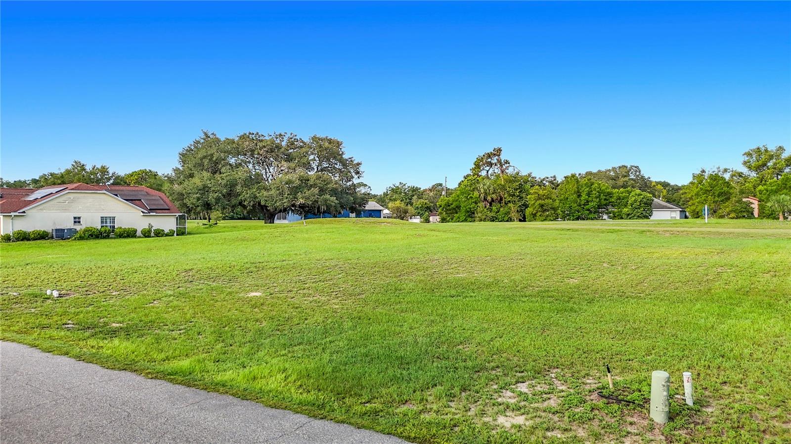 5401 Boxtree Ct, Dade City, FL 33523