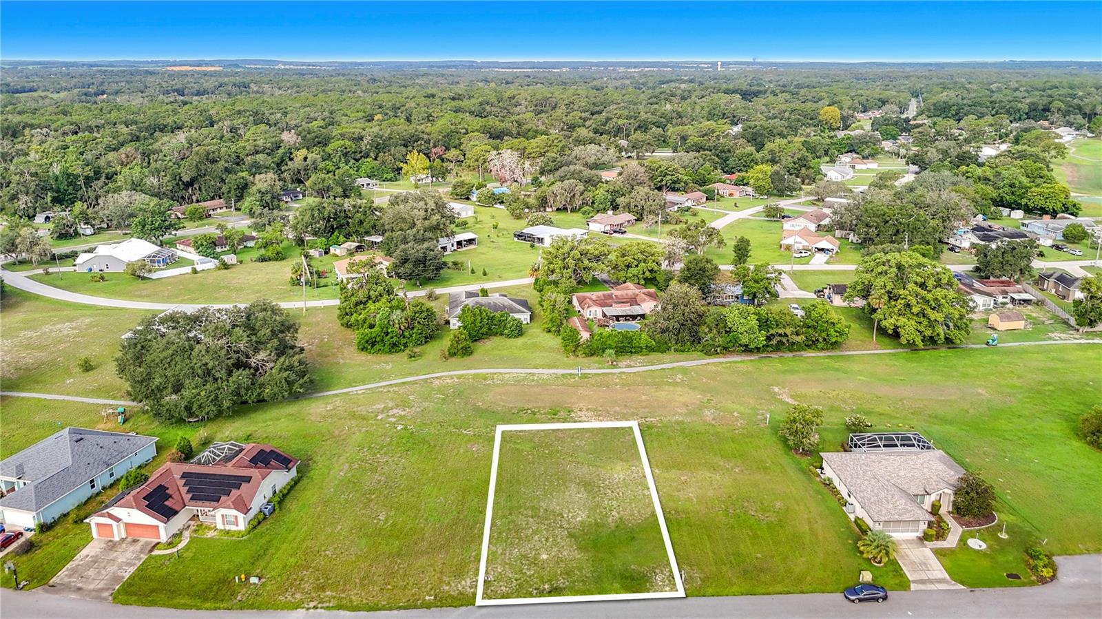5401 Boxtree Ct, Dade City, FL 33523 photo