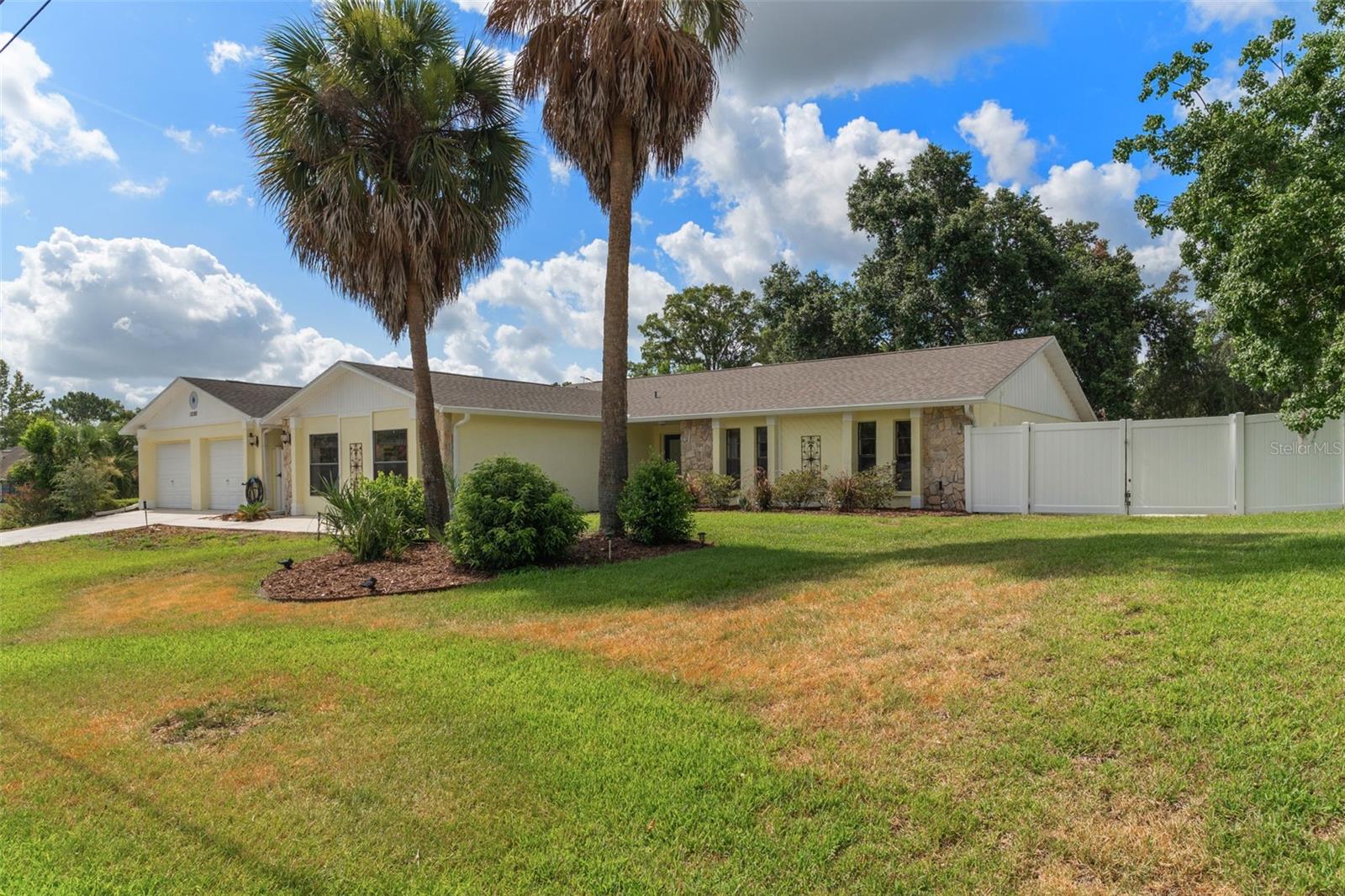 12380 Trout Cir, Spring Hill, FL 34609 photo