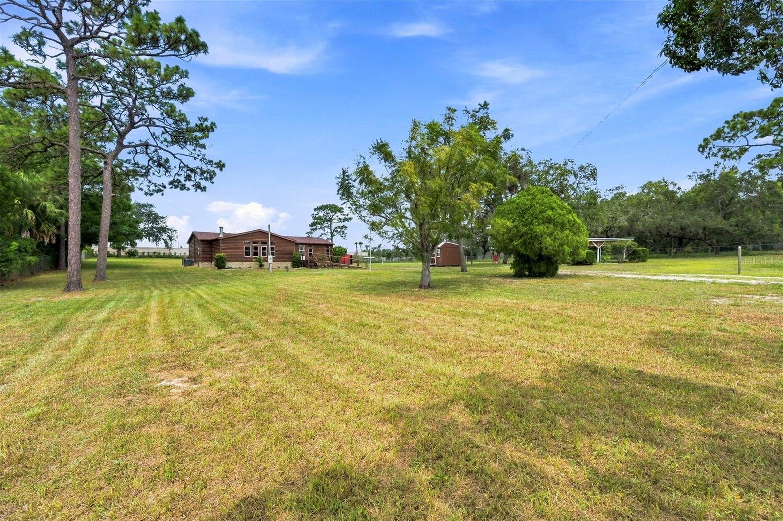 16303 Tomahawk St, Hudson, FL 34667 photo