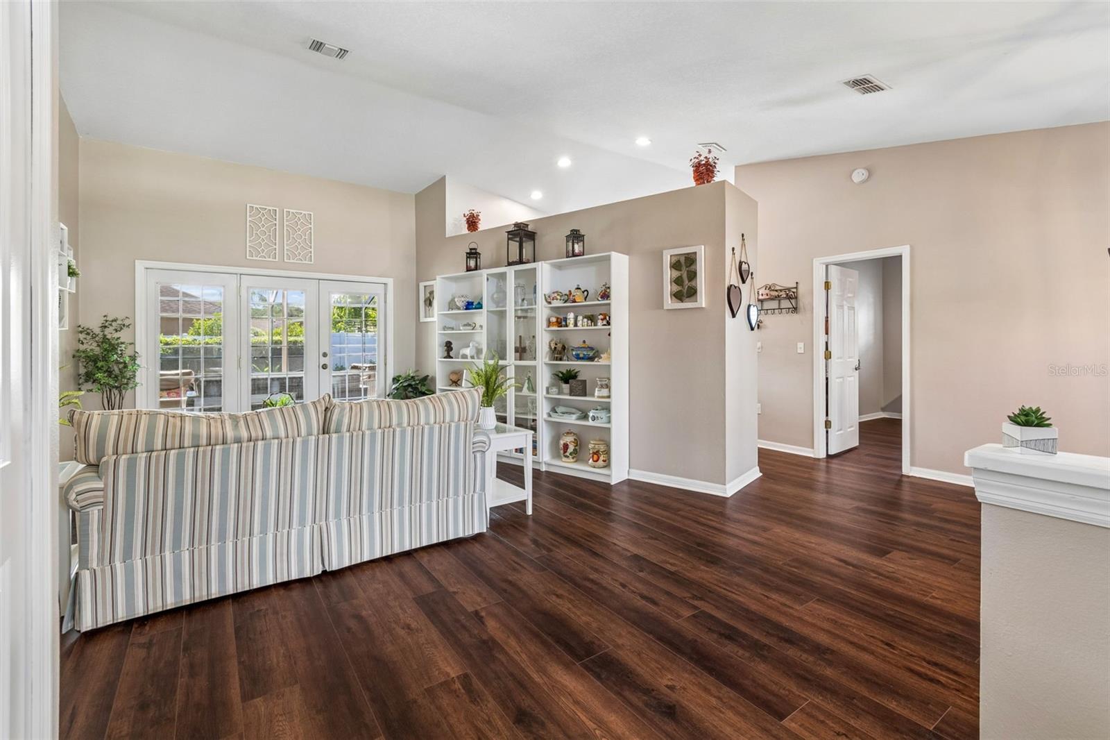 5424 Los Palos Dr, New Port Richey, FL 34655 photo