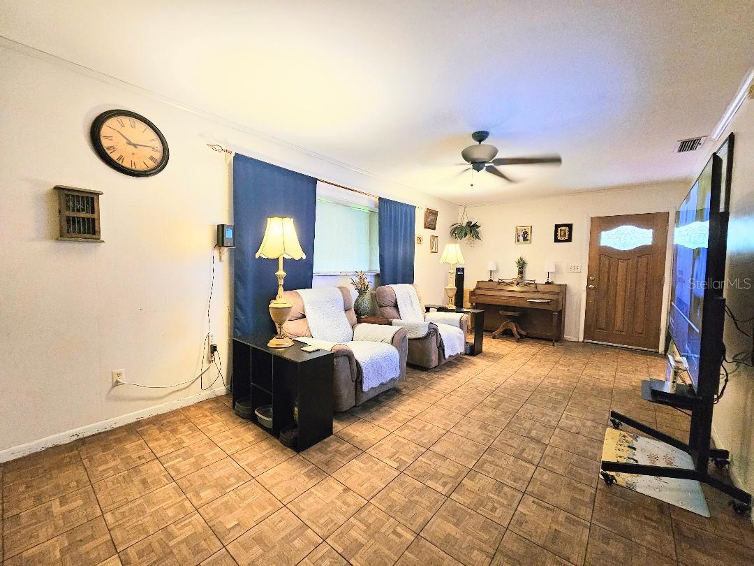 Single Family Residence in DADE CITY FL 10844 LINDA VISTA LANE 7.jpg