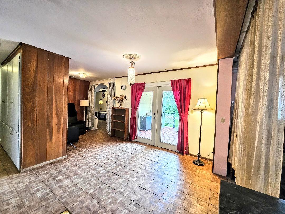 Single Family Residence in DADE CITY FL 10844 LINDA VISTA LANE 9.jpg