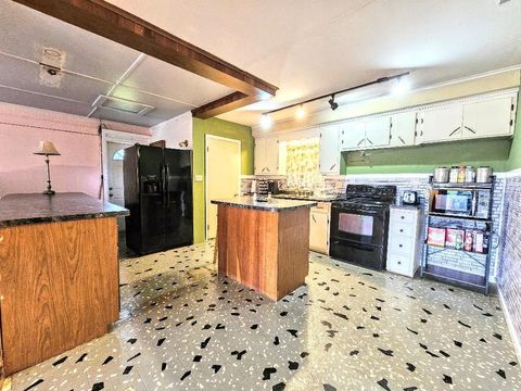 Single Family Residence in DADE CITY FL 10844 LINDA VISTA LANE 3.jpg