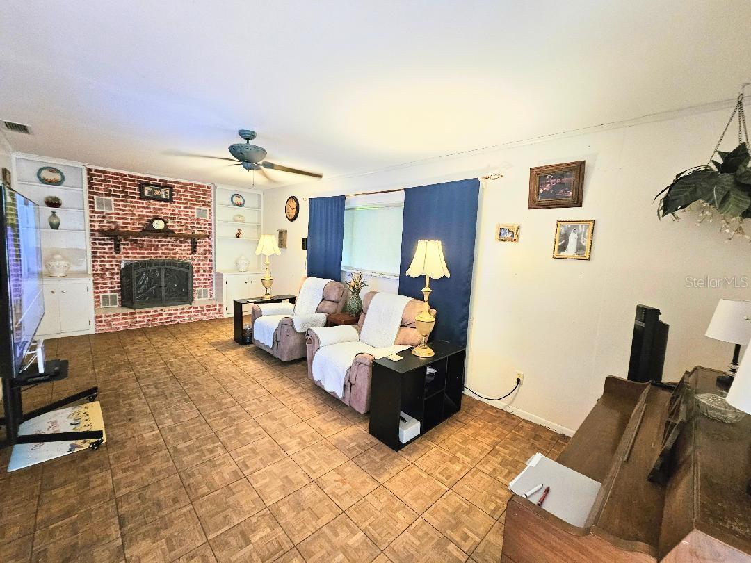 Single Family Residence in DADE CITY FL 10844 LINDA VISTA LANE 8.jpg