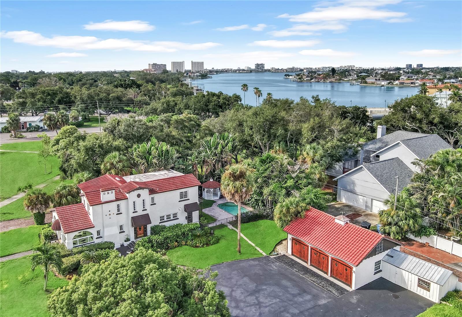 120 Park St, Saint Petersburg, FL 33710