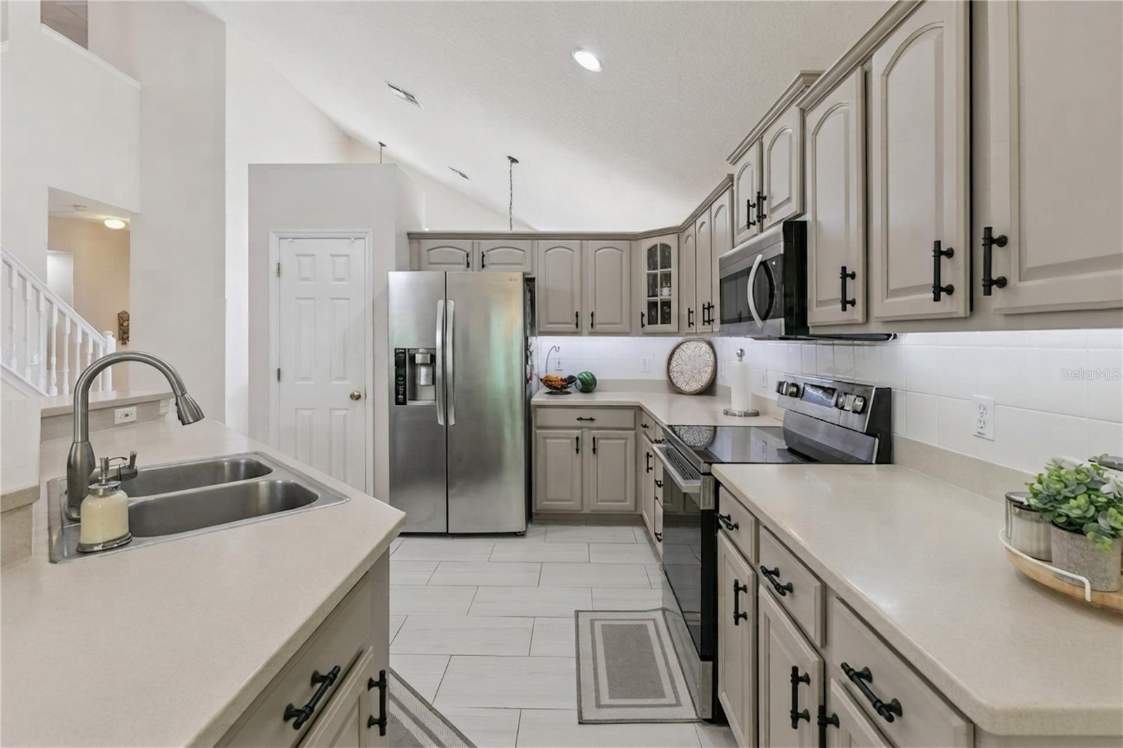 9966 Hidden Dunes Ln, Orlando, FL 32832 photo