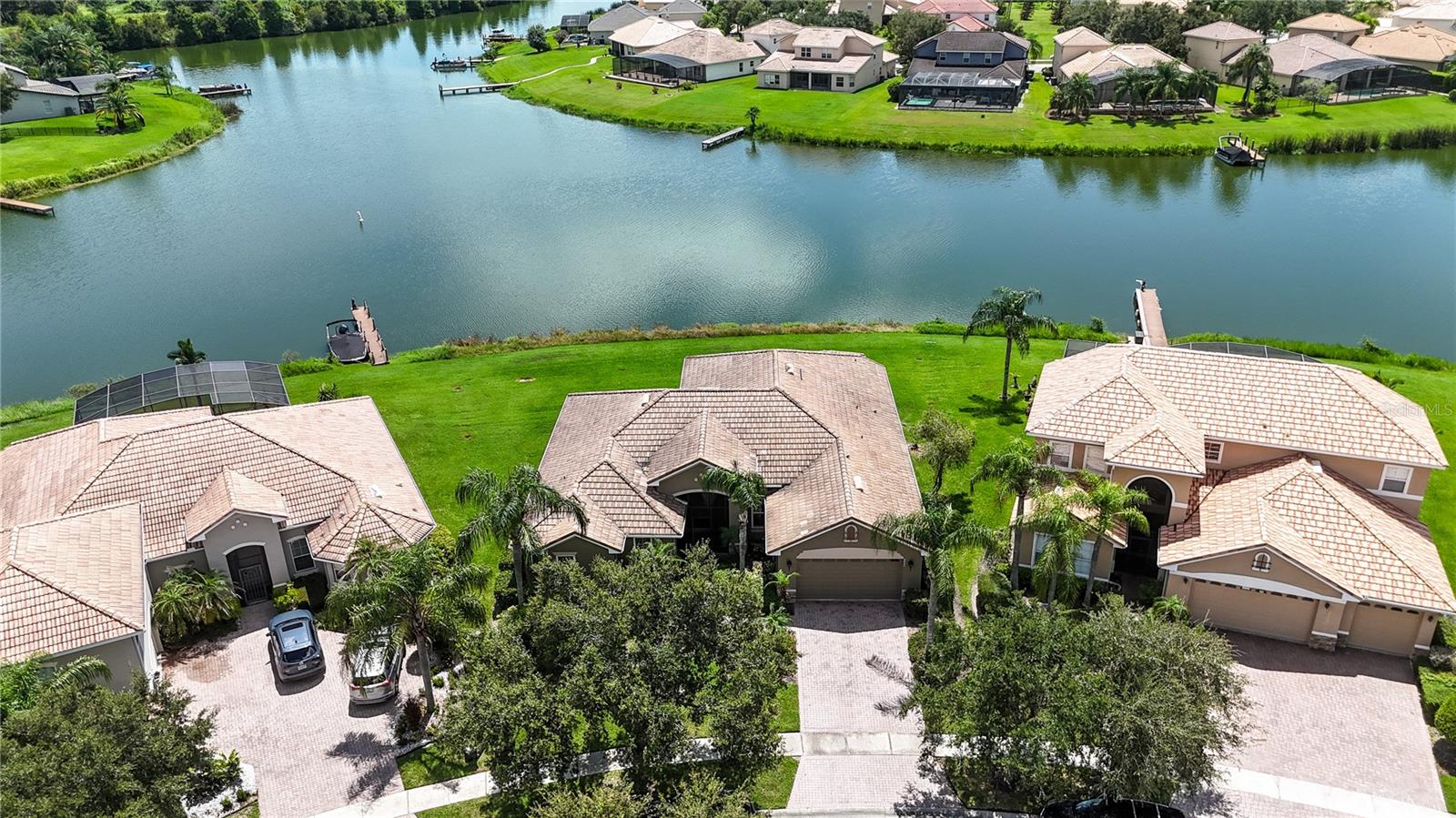 3553 Somerset Cir, Kissimmee, FL 34746 photo