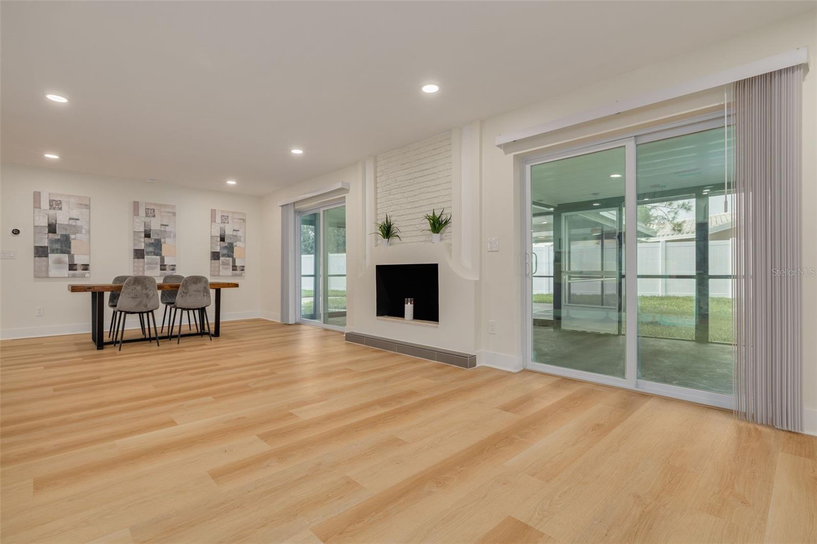 2065 Envoy Ct, Clearwater, FL 33764 photo