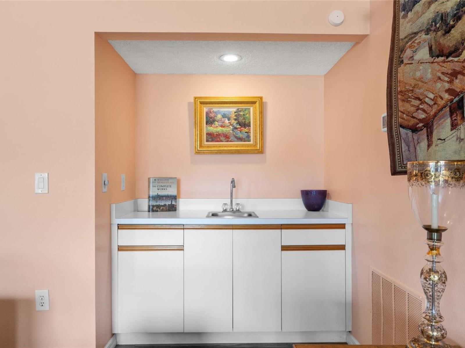 3910 77 Pl, Sarasota, FL 34243 photo