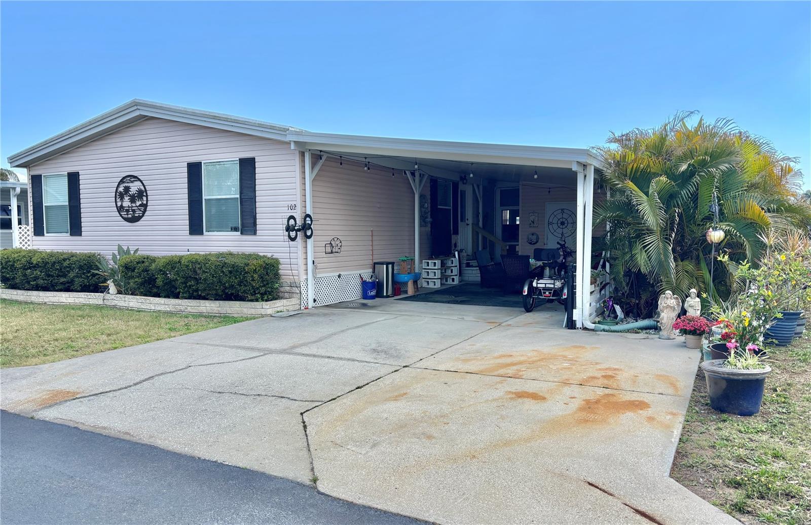 102 Americana Ct #206, Saint Petersburg, FL 33702 photo