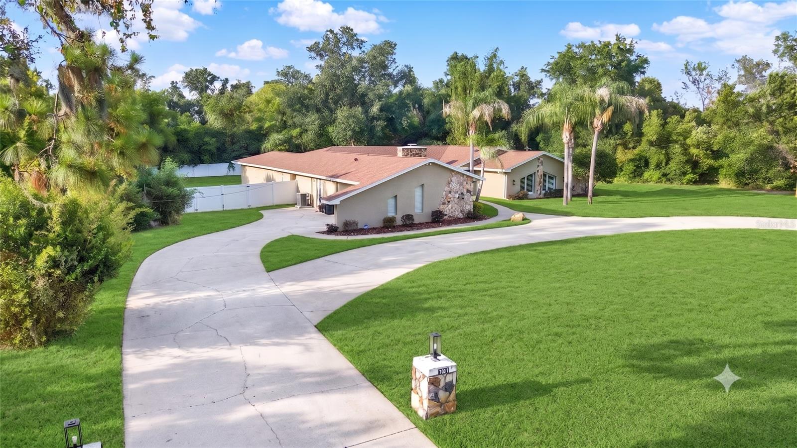 7487 River Country Dr, Weeki Wachee, FL 34607 photo