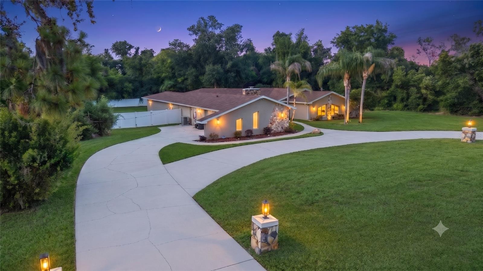 7487 River Country Dr, Weeki Wachee, FL 34607 photo
