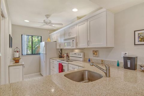 Condominium in SARASOTA FL 1720 GLENHOUSE DRIVE #GL430 14.jpg