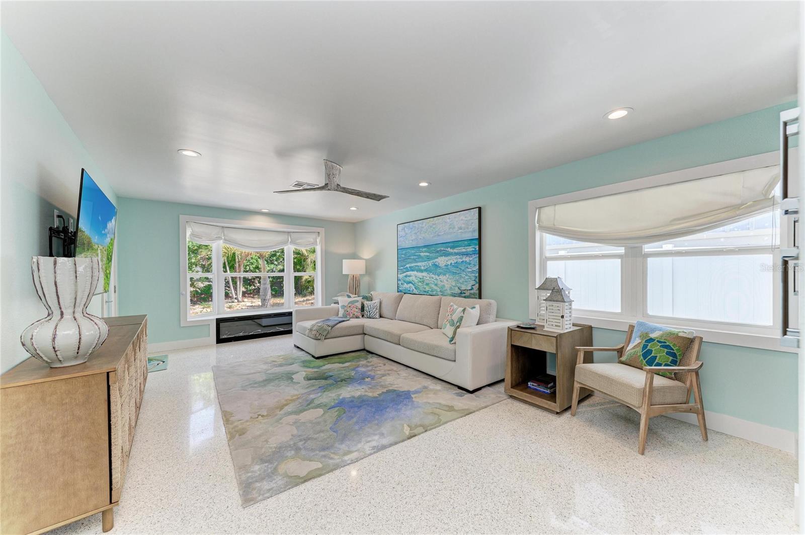 580 Linley St, Longboat Key, FL 34228 photo