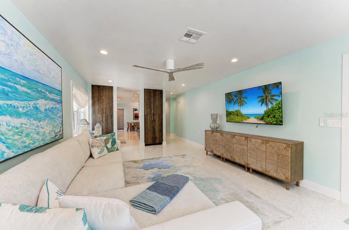 580 Linley St, Longboat Key, FL 34228 photo