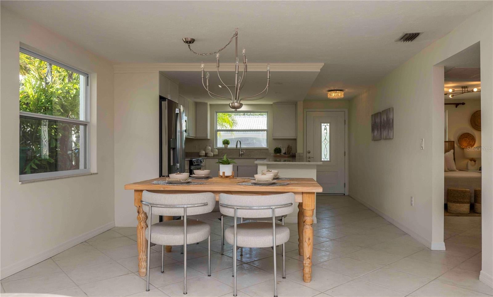 563 Spanish Dr, Longboat Key, FL 34228 photo