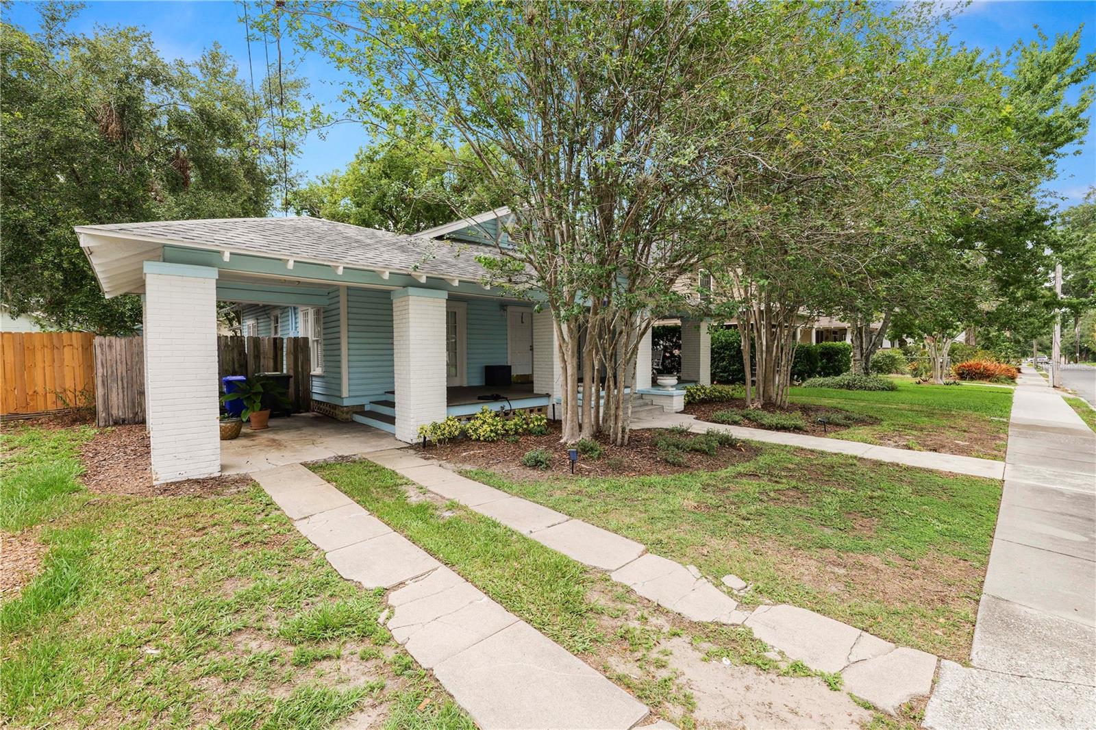 Single Family Residence in LAKELAND FL 817 COLLEGE AVENUE 2.jpg