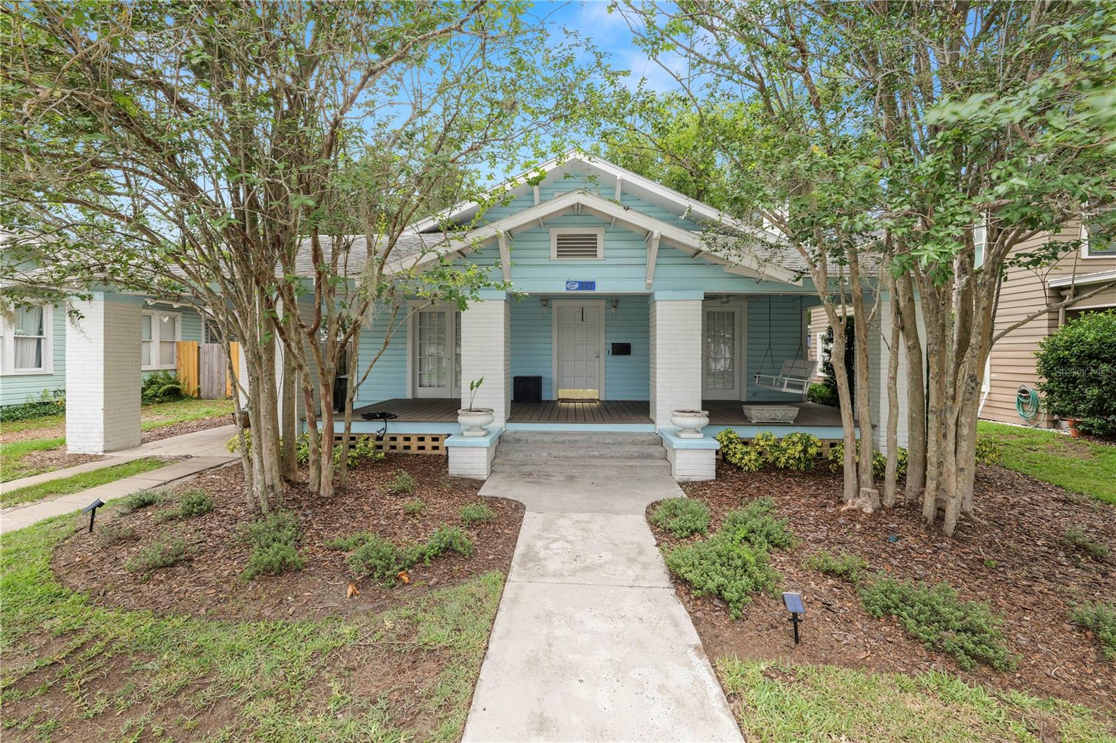 Single Family Residence in LAKELAND FL 817 COLLEGE AVENUE 1.jpg