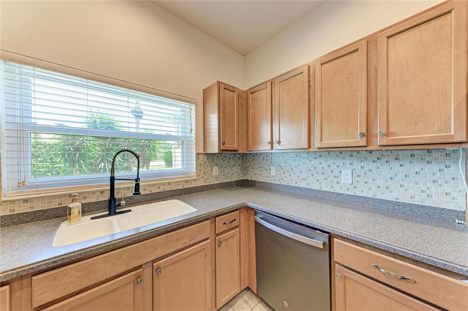 1510 Grantham Dr, Sarasota, FL 34234 photo