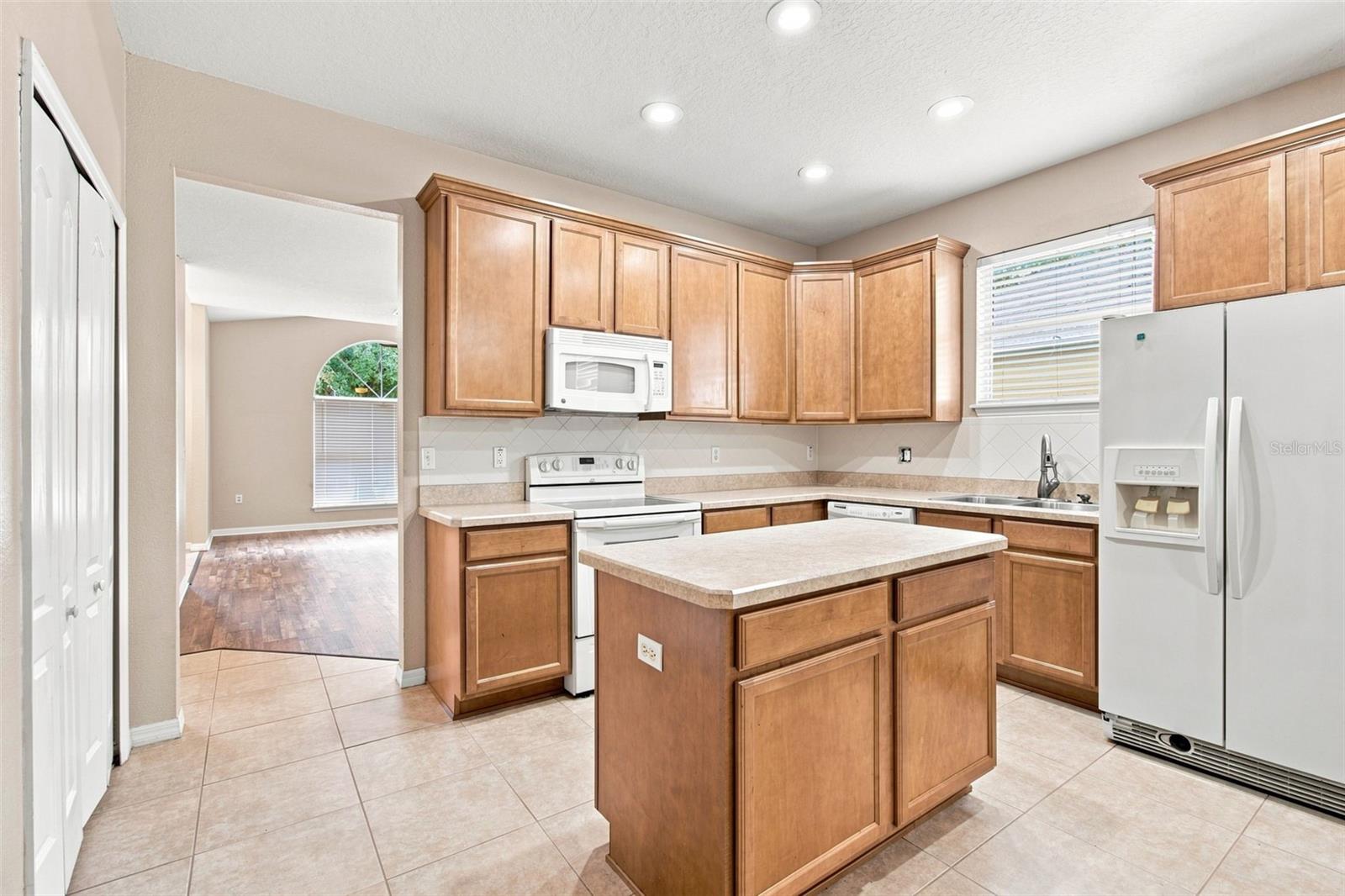 12118 Colony Lake Blvd, New Port Richey, FL 34654 photo