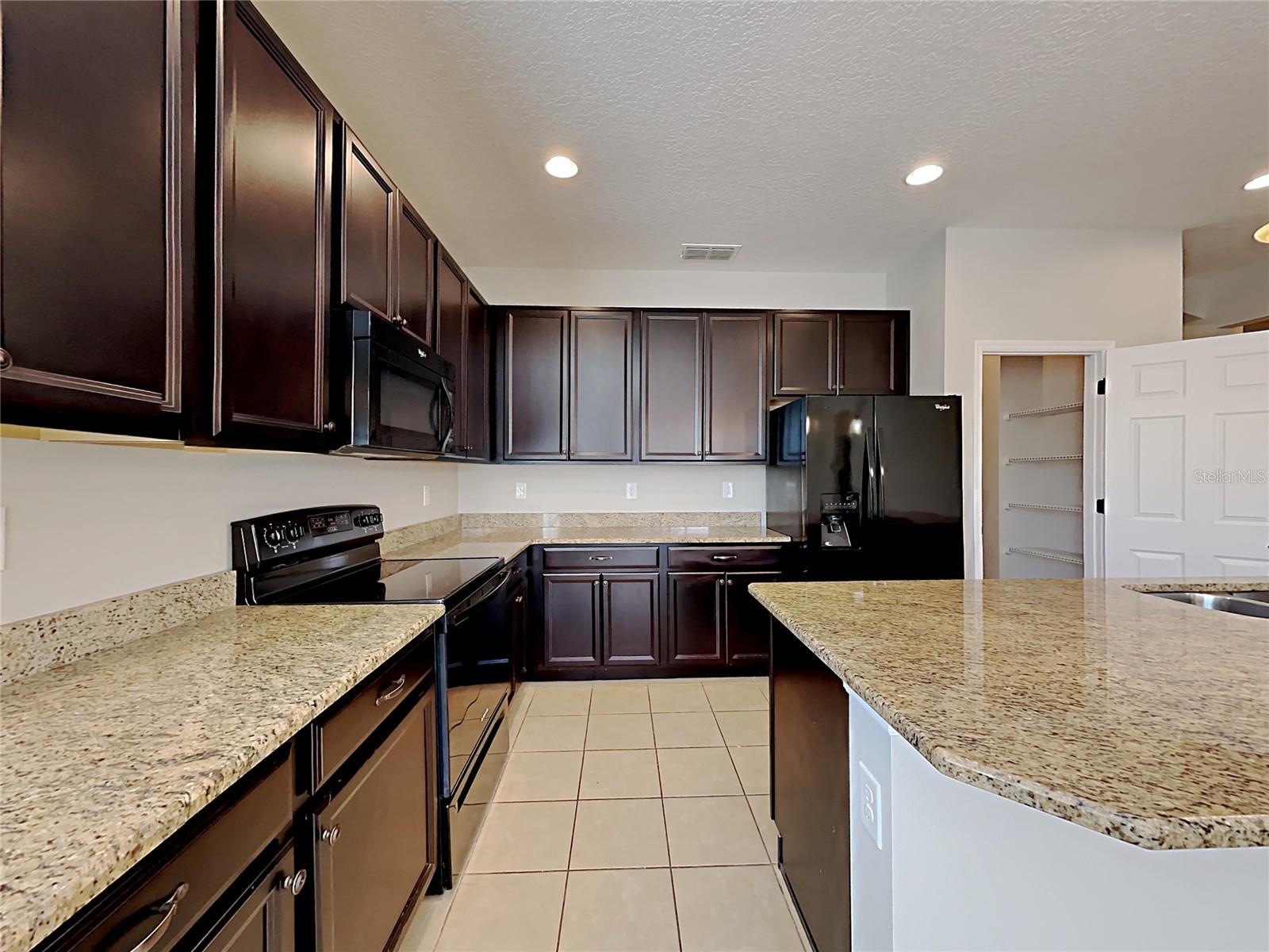1328 Aroniminik Dr, Mount Dora, FL 32757 photo